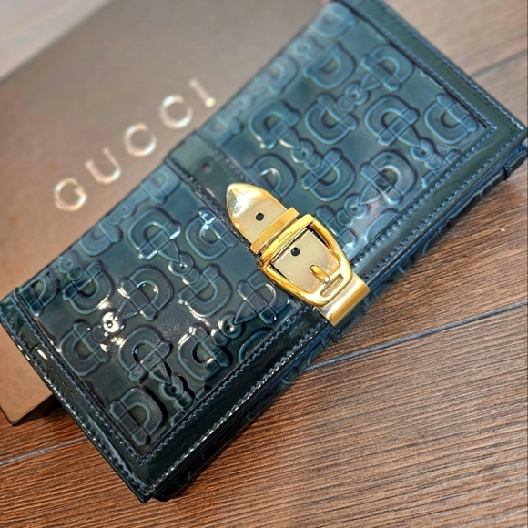 Gucci Handbags - Gucci Bifold Long Wallet Horsebit Monogram & Buckle RARE 🌟
